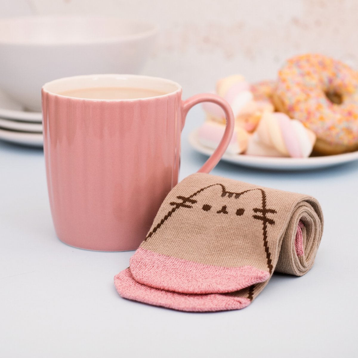 Pusheen Home - Mug with Sock - Pink Cupcake