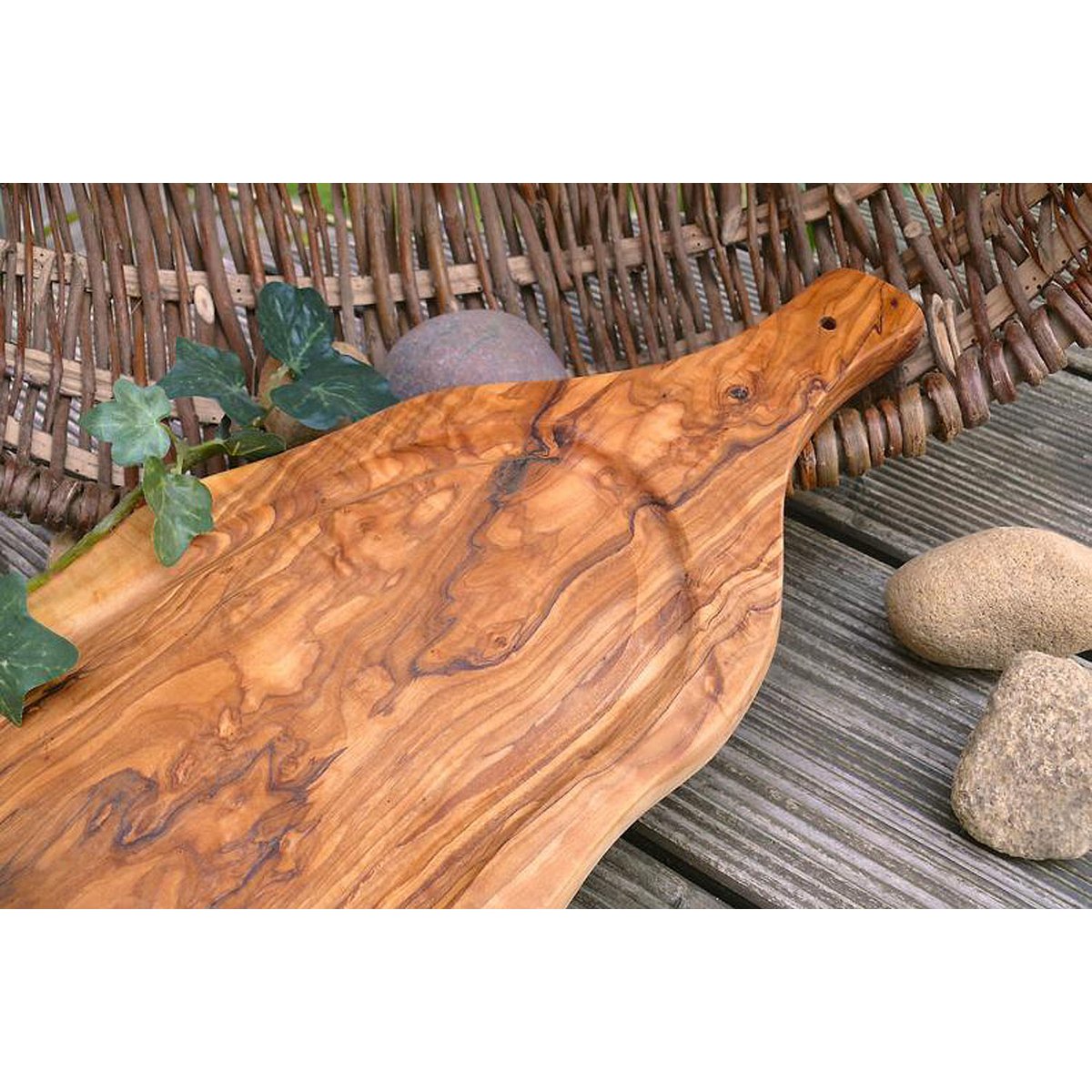Carving board (L 45-49 cm) with juice groove & handle