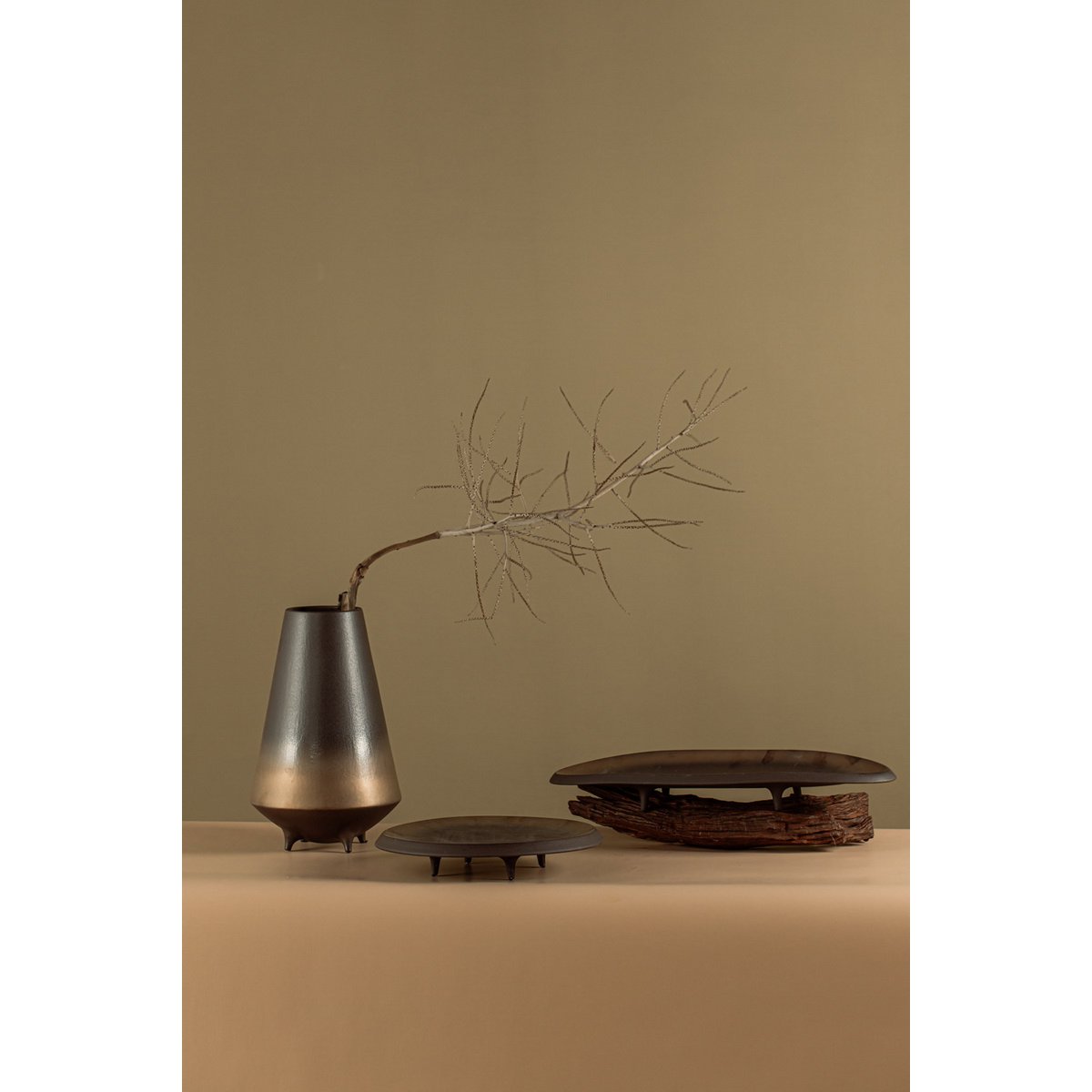 NewModern ceramic high-end long plate East+West, OTA50