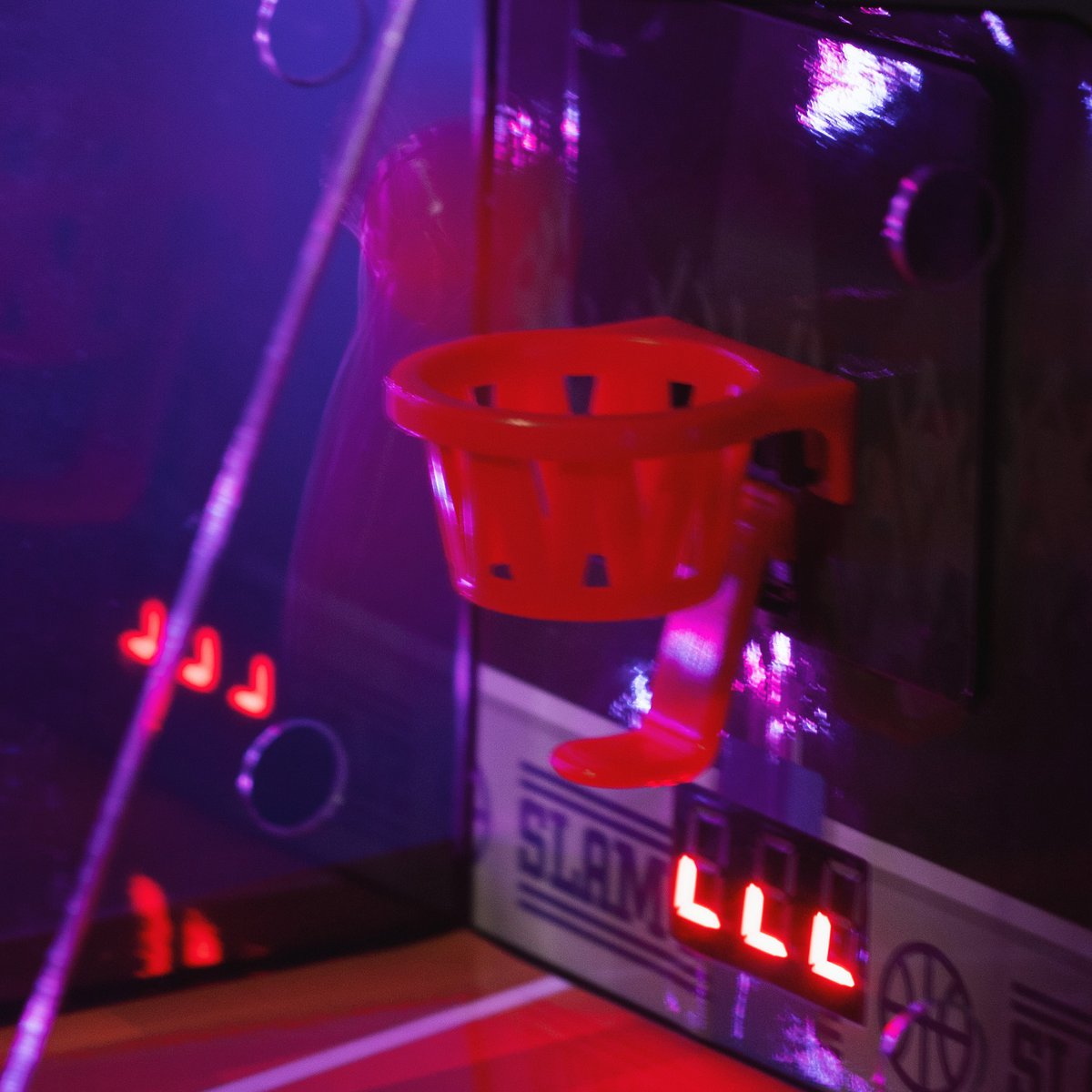 ORB - Retro Basketball Arcade Machine