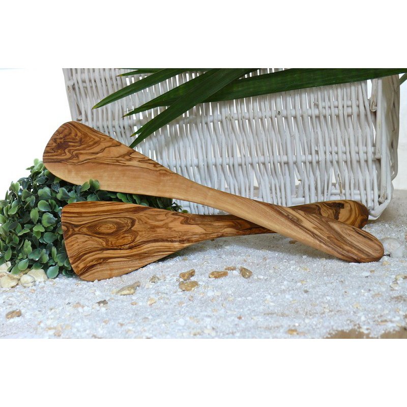 Set of 2 kitchen spatulas without holes made of olive wood