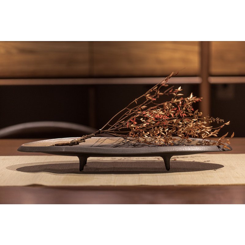 NewModern ceramic high-end long plate East+West, OTA50