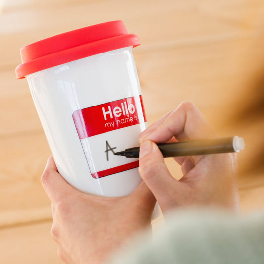 Ceramic mug with silicone lid "Hello - My Name Is"
