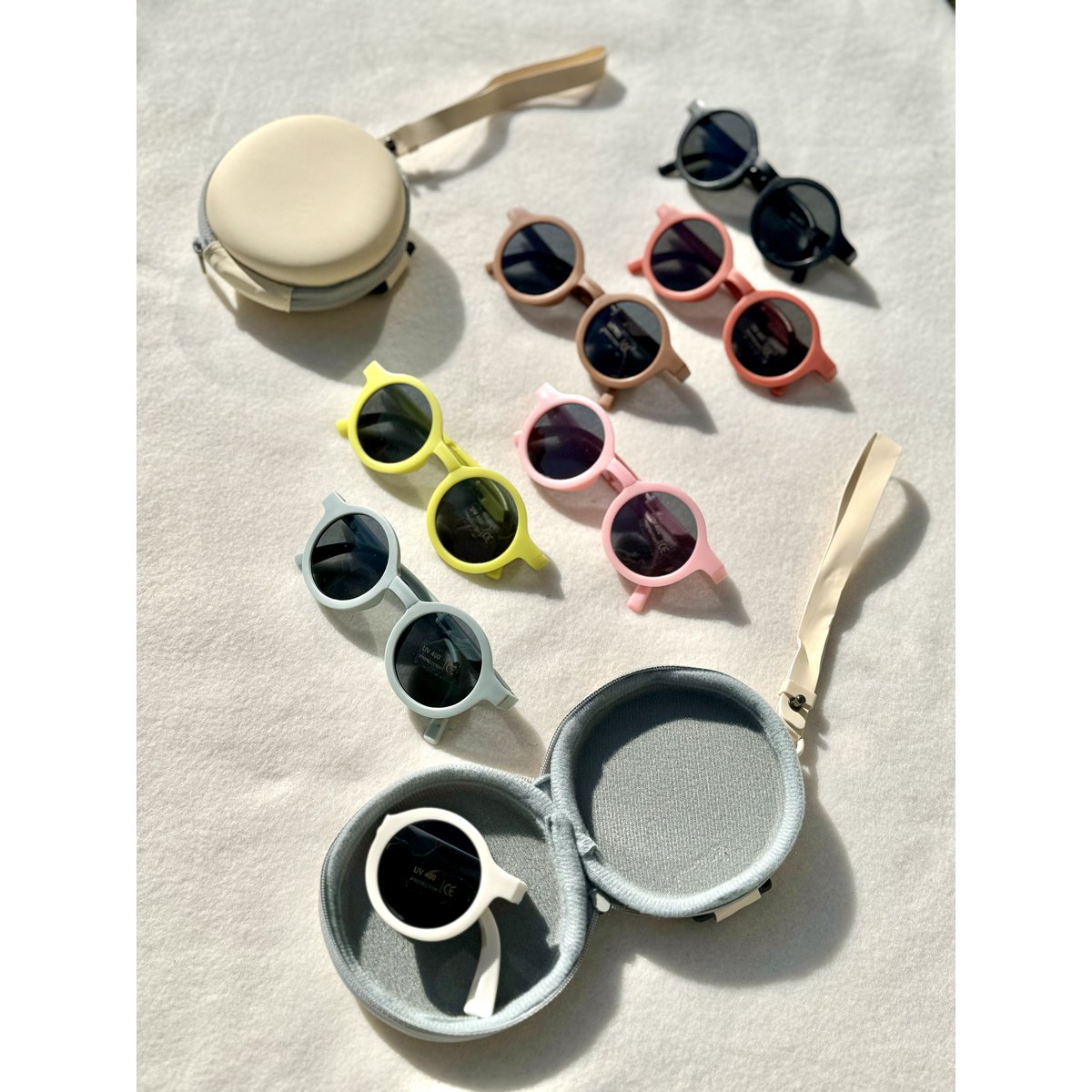 Foldable Dora Sunglasses with Bag - UV400 protection