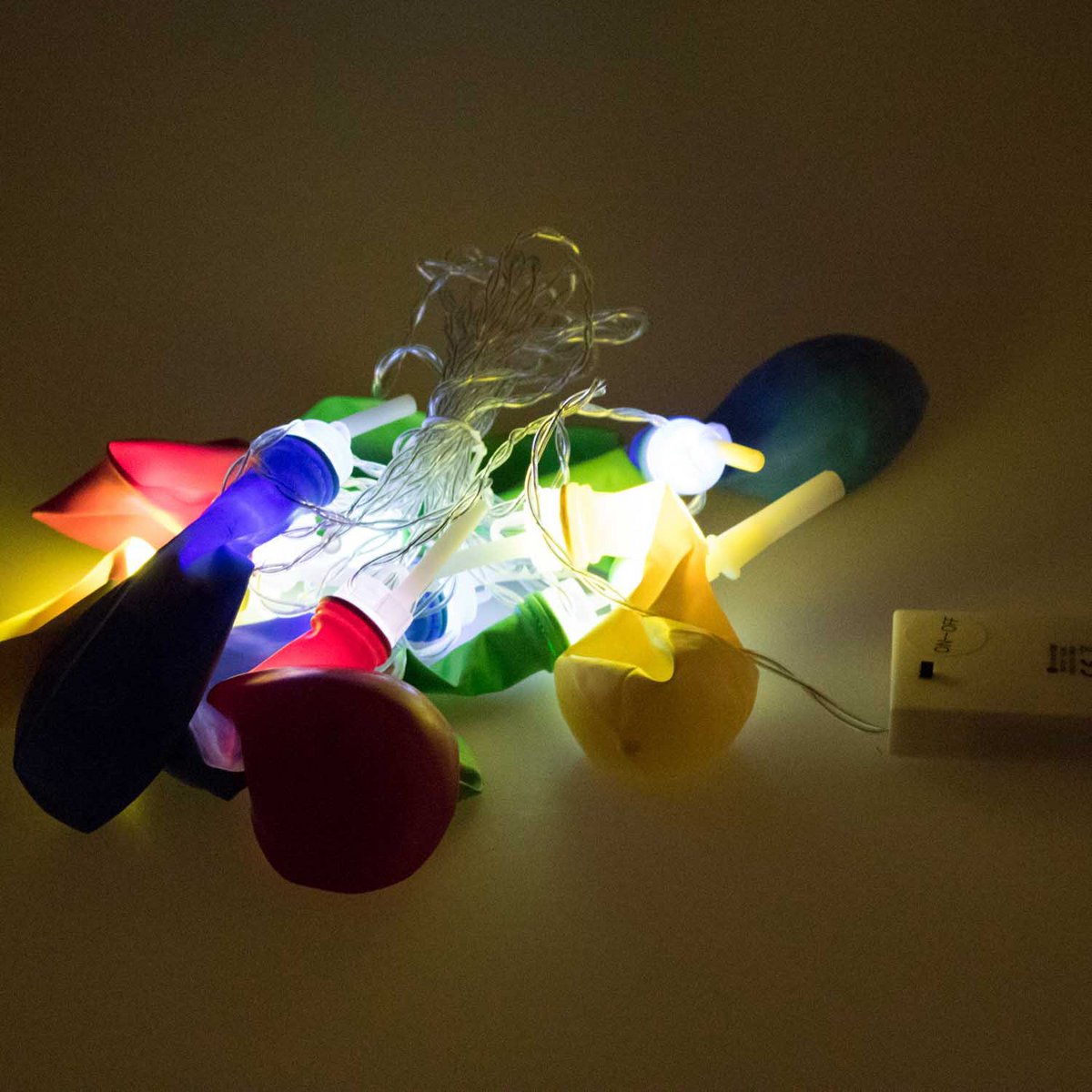 LED light chain "Balloon" - Balloon String Lights