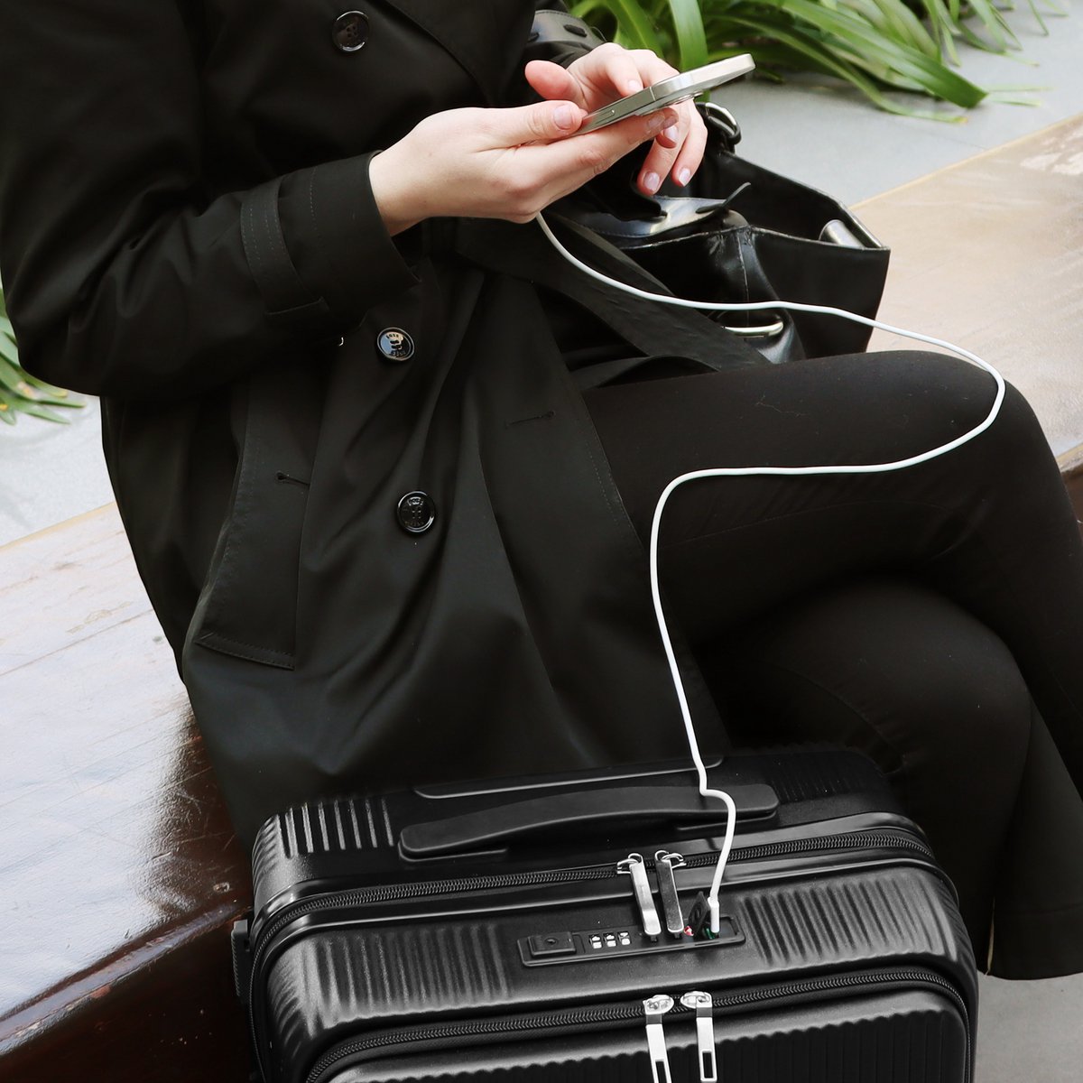 Biggdesign Moods Up Luggage with Cup Holder and USB Port, 20", Black