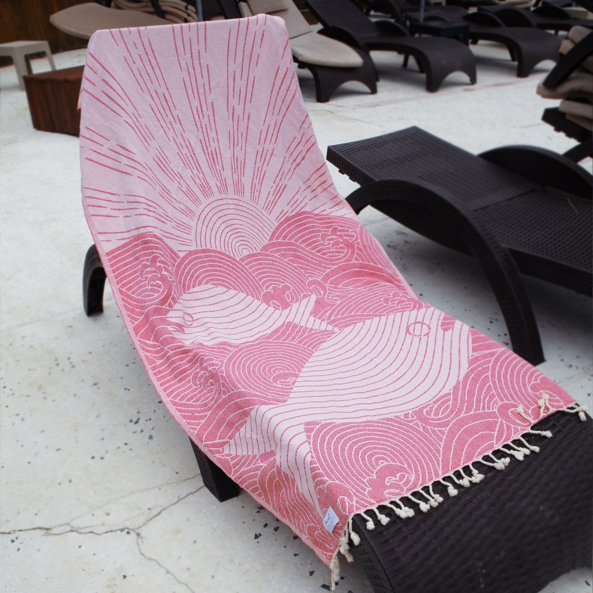 Anemoss Pink Fish Peshtemal – 100x180 cm/39x70 inches