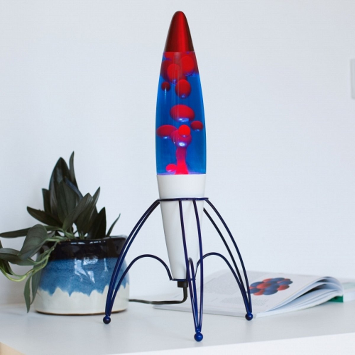 Mad Monkey - Retro Lava Lamp Rocket