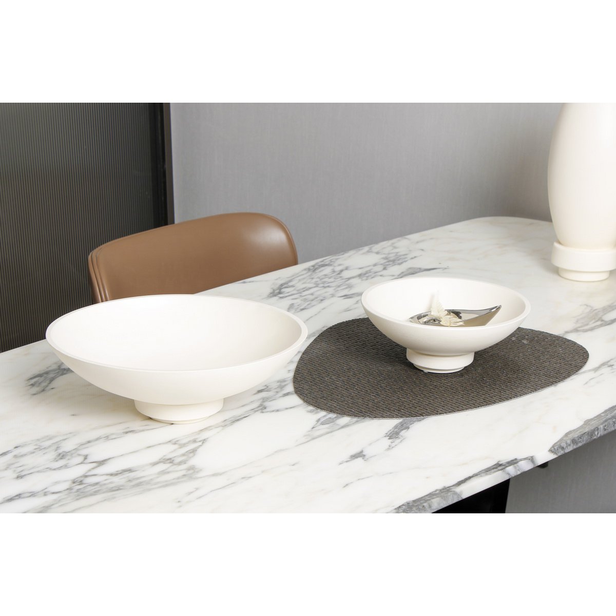 Large Bowl Modern Design, of micro cement, black, RUD12WH