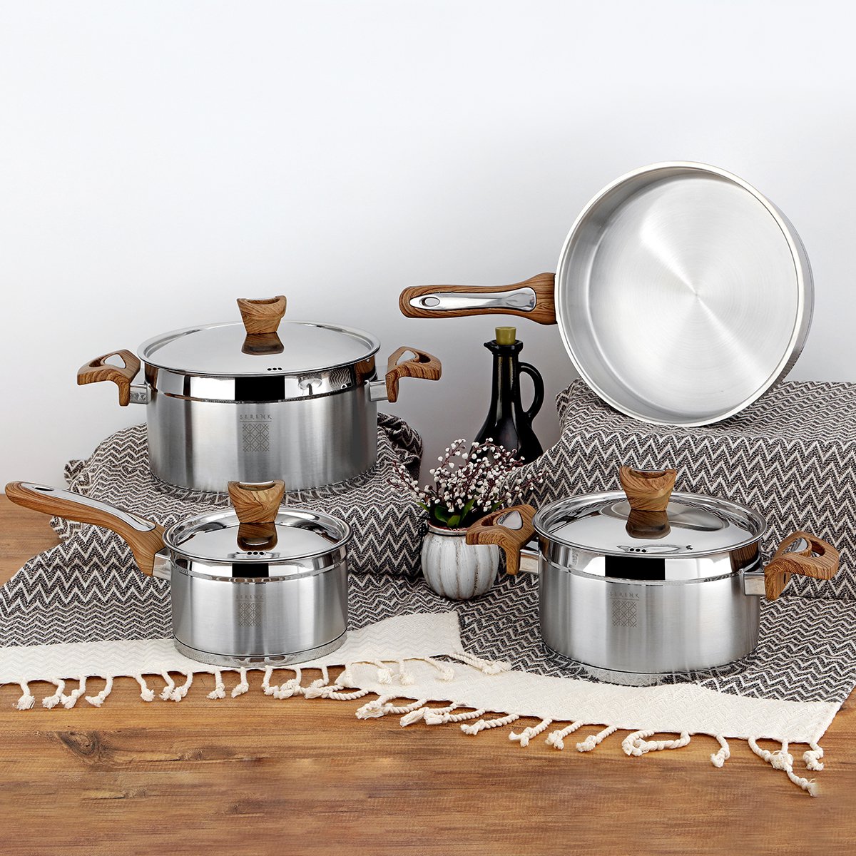 Serenk Definition Stainless Steel 7 Pieces Cookware Set, Pots and Pans