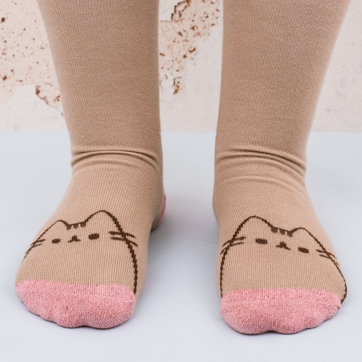 Pusheen Home - Mug with Sock - Pink Cupcake